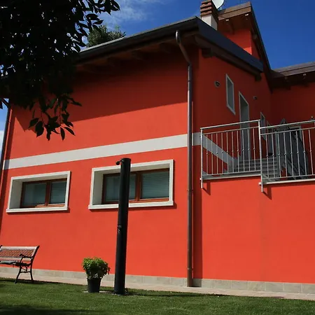 Ca' La Pergola 팜스테이